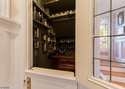 56 Christopher St, Montclair, NJ 07042 photo 9