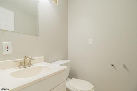 46 W Munson Ave, Dover, NJ 07801 photo 13