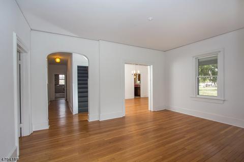 39 W Main St, Mendham, NJ 07945 photo 2