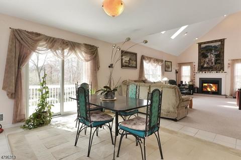 88 Andover Dr, Wayne, NJ 07470 photo 9