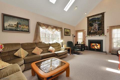 88 Andover Dr, Wayne, NJ 07470 photo 10