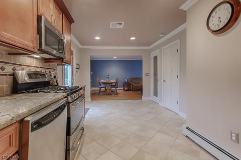 39 Longport Rd, Wayne, NJ 07470 photo 3
