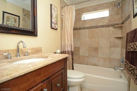 16 Beechwood Dr, Wayne, NJ 07470 photo 10