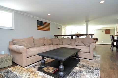 16 Beechwood Dr, Wayne, NJ 07470 photo 14