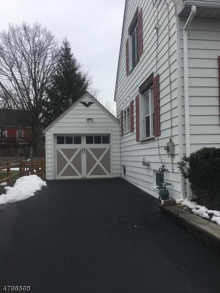 13 Christopher St, Dover, NJ 07801 photo 3