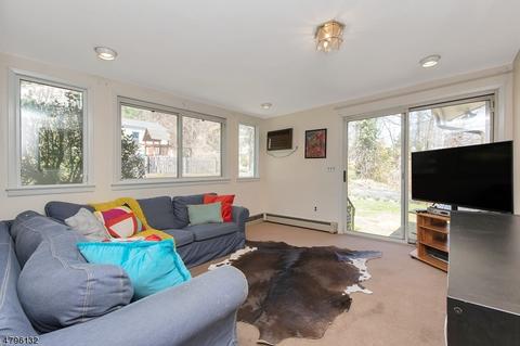 4 Crestview Ct, Montclair, NJ 07042 photo 10