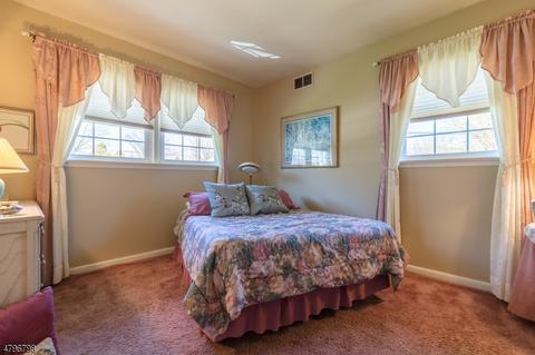 93 Devonshire Rd, Cedar Grove, NJ 07009 photo 10