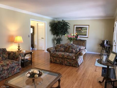 2 Pitney Dr, Mendham, NJ 07945 photo 4