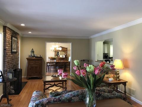 2 Pitney Dr, Mendham, NJ 07945 photo 2