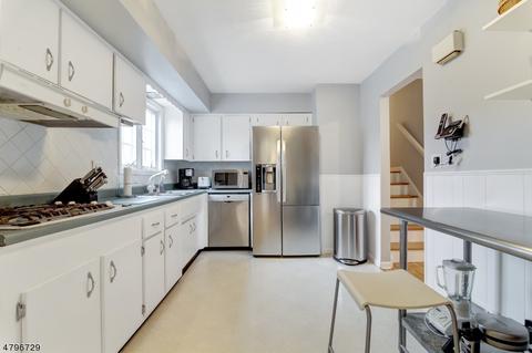 801 E Meadow Dr, Bound Brook, NJ 08805 photo 9