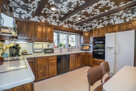 31 Nathan Way, Wayne, NJ 07470 photo 11