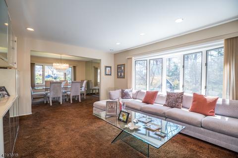 31 Nathan Way, Wayne, NJ 07470 photo 6