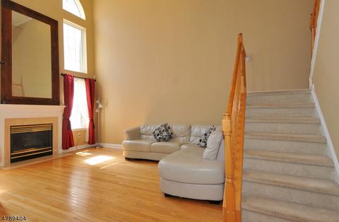 8 Mayflower Dr, Bernards, NJ 07920 photo 4