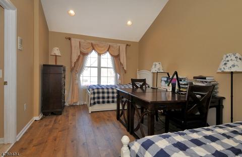 8 Mayflower Dr, Bernards, NJ 07920 photo 11