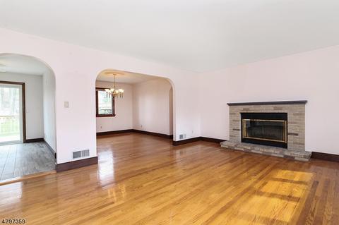 114 Cornell Ave, Berkeley Heights, NJ 07922 photo 2