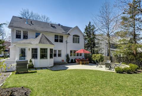 142 Maple St, Summit, NJ 07901 photo 2