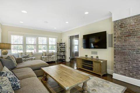 142 Maple St, Summit, NJ 07901 photo 6