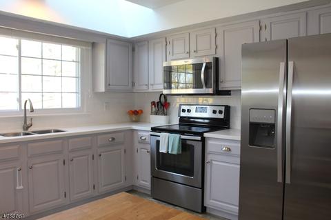 2 Evans Ct, Bedminster, NJ 07921 photo 9