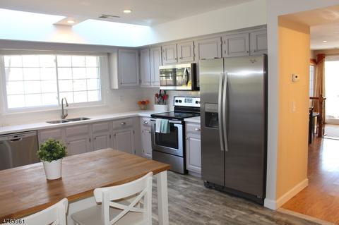 2 Evans Ct, Bedminster, NJ 07921 photo 10