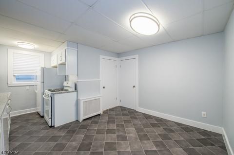 384 Terhune Ave, Passaic, NJ 07055 photo 14