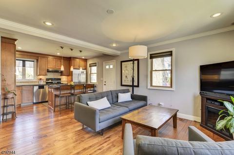 53 Joerg Ave, Nutley, NJ 07110 photo 4