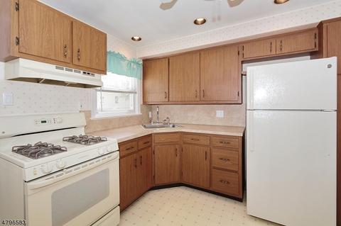 293 Forest Dr, Union, NJ 07083 photo 16
