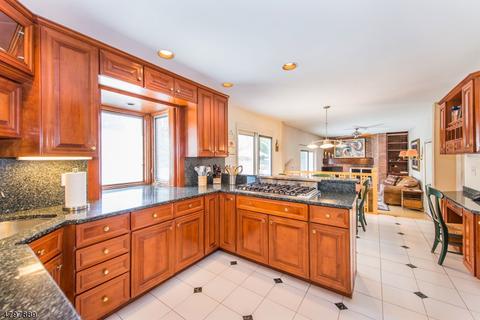 31 Point View Pkwy, Wayne, NJ 07470 photo 7