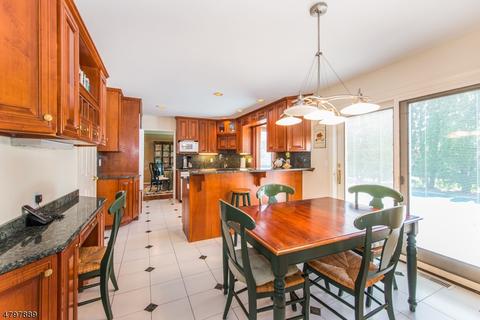 31 Point View Pkwy, Wayne, NJ 07470 photo 8