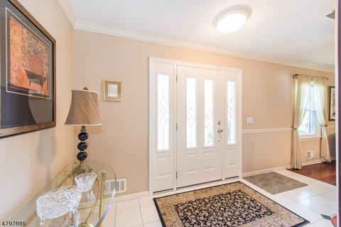 31 Point View Pkwy, Wayne, NJ 07470 photo 2