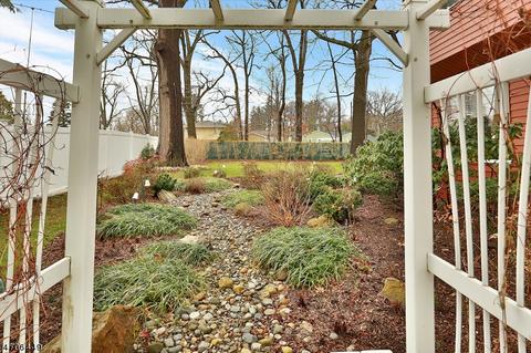 333 South Dr, Paramus, NJ 07652 photo 21