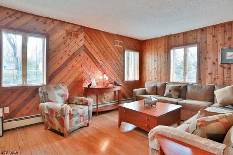 333 South Dr, Paramus, NJ 07652 photo 9