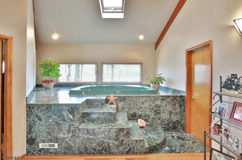 333 South Dr, Paramus, NJ 07652 photo 19