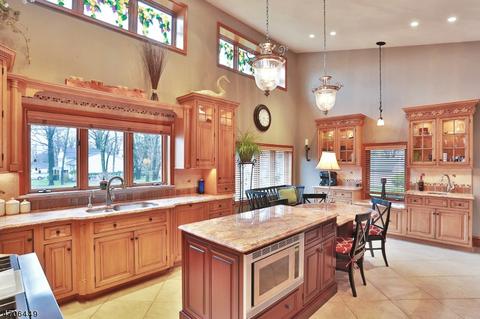 333 South Dr, Paramus, NJ 07652 photo 14