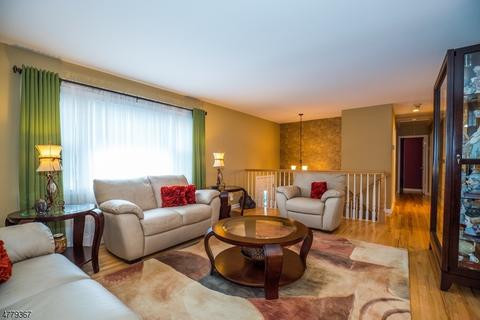 7 Ned Rd, Wayne, NJ 07470 photo 4