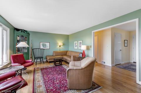 27 Argyle Ct, Summit, NJ 07901 photo 3