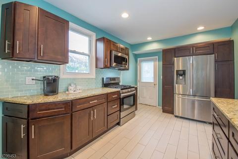 4 Vesper Pl, Bloomfield, NJ 07003 photo 9
