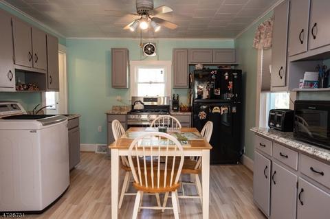 28 1st St, Dover, NJ 07801 photo 3