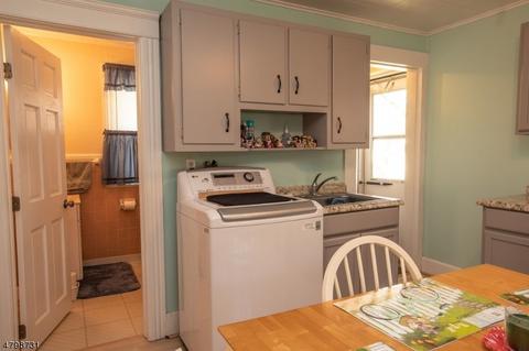 28 1st St, Dover, NJ 07801 photo 4