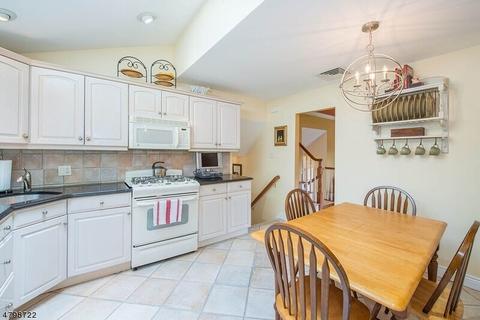 15 Amboy Rd, Wayne, NJ 07470 photo 9