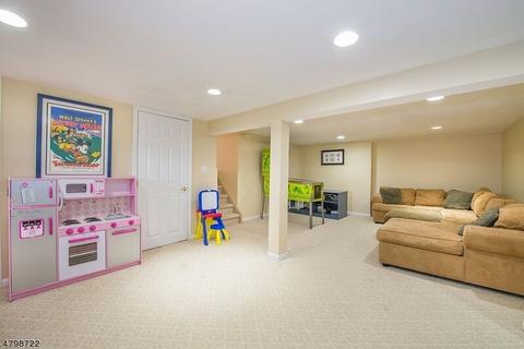 15 Amboy Rd, Wayne, NJ 07470 photo 16