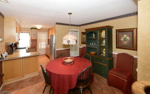 9 Seneca Trl, Wayne, NJ 07470 photo 12
