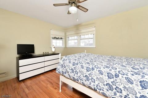 95 Joerg Ave, Nutley, NJ 07110 photo 15