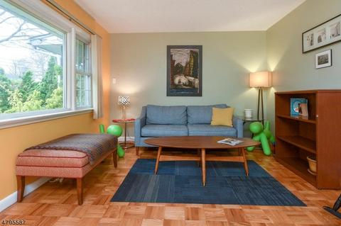 95 Joerg Ave, Nutley, NJ 07110 photo 3