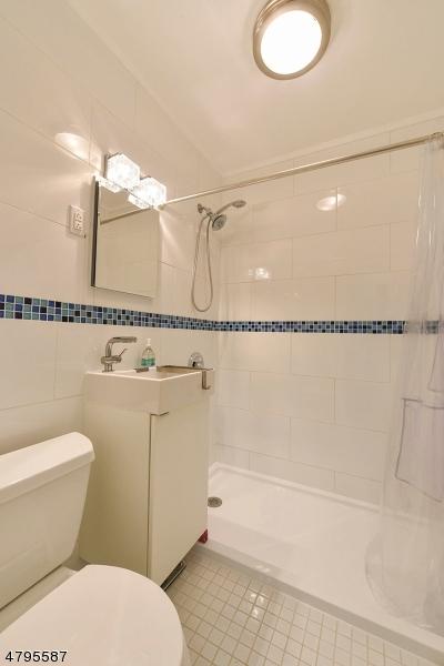 95 Joerg Ave, Nutley, NJ 07110 photo 17