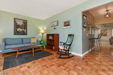 95 Joerg Ave, Nutley, NJ 07110 photo 4