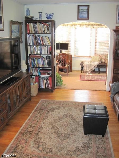 152 Ohlson Ave, Nutley, NJ 07110 photo 7