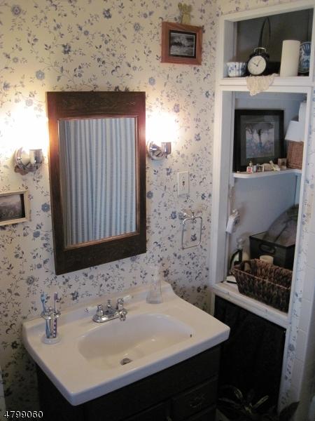 152 Ohlson Ave, Nutley, NJ 07110 photo 13