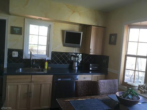 36 Kensington Ave, Dover, NJ 07801 photo 5