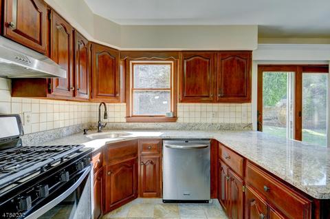 84 Overlook Ave, Wayne, NJ 07470 photo 14