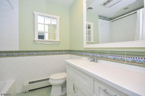 196 Ratzer Rd, Wayne, NJ 07470 photo 16